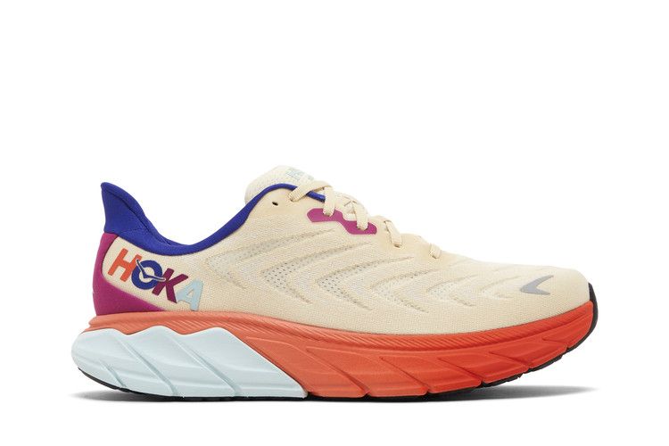 HOKA Arahi 6 'Short Bread Fiesta'