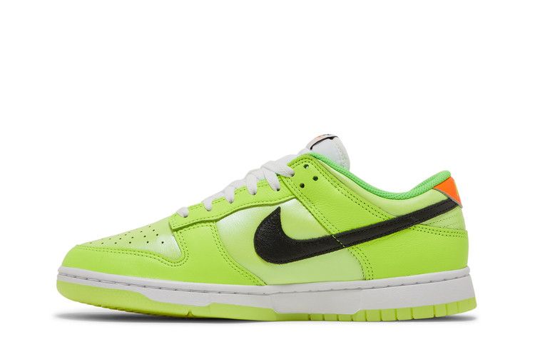 Nike Dunk Low SE 'Volt'