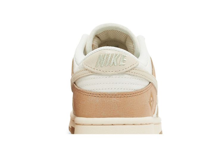 Nike Wmns Dunk Low SE 'Australia'
