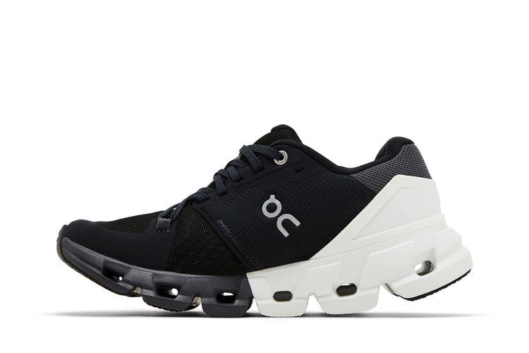 ON Wmns Cloudflyer 4 'Black White'