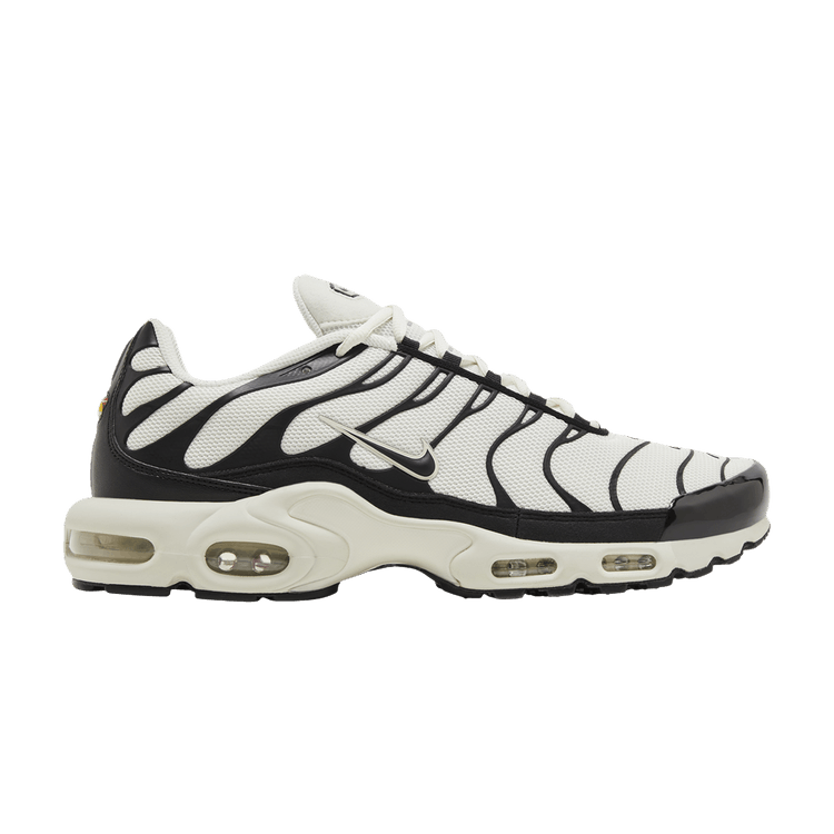 Nike Air Max Plus Essential 'Panda'