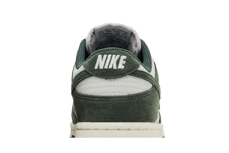 Nike Wmns Dunk Low Next Nature 'Vintage Green'