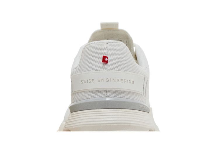 ON Cloudnova Form 2 'White Ivory'