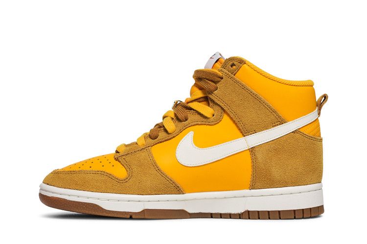 Nike Wmns Dunk High SE 'First Use Pack - University Gold'