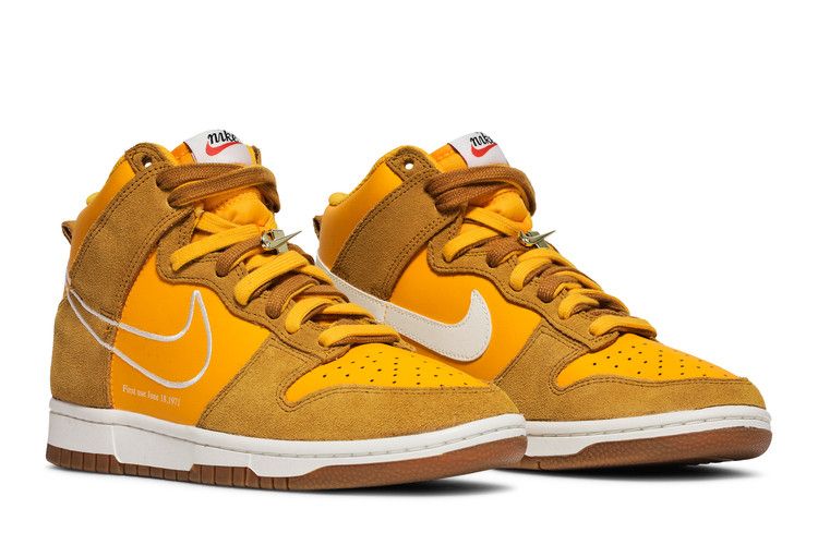 Nike Wmns Dunk High SE 'First Use Pack - University Gold'