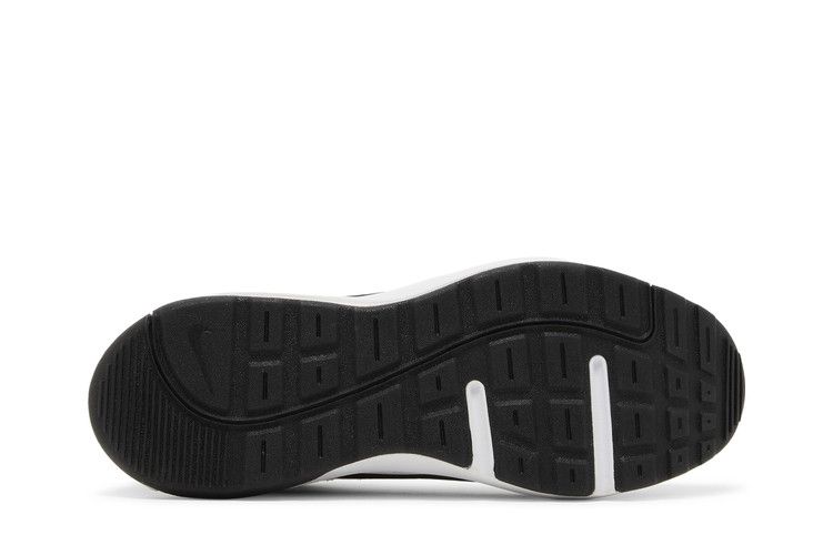 Nike Air Max AP 'White Black'