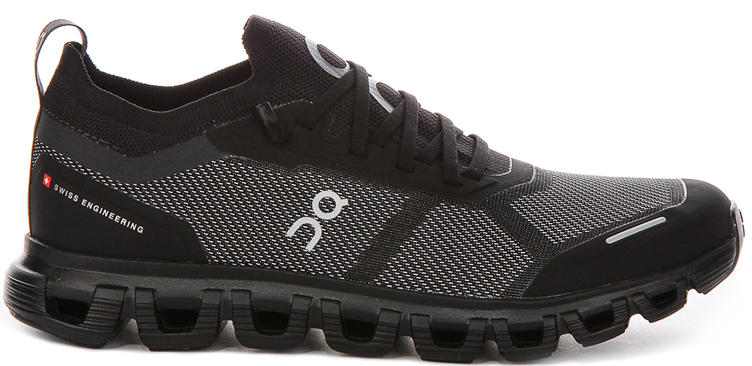 On Running Cloud 6 Versa In Black For Women