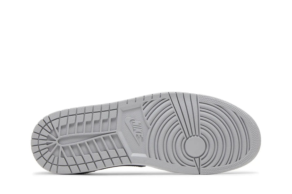 Jordan 1 Retro Low OG 'Barons' - White/Black/Wolf Grey Vintage Baseball Edition